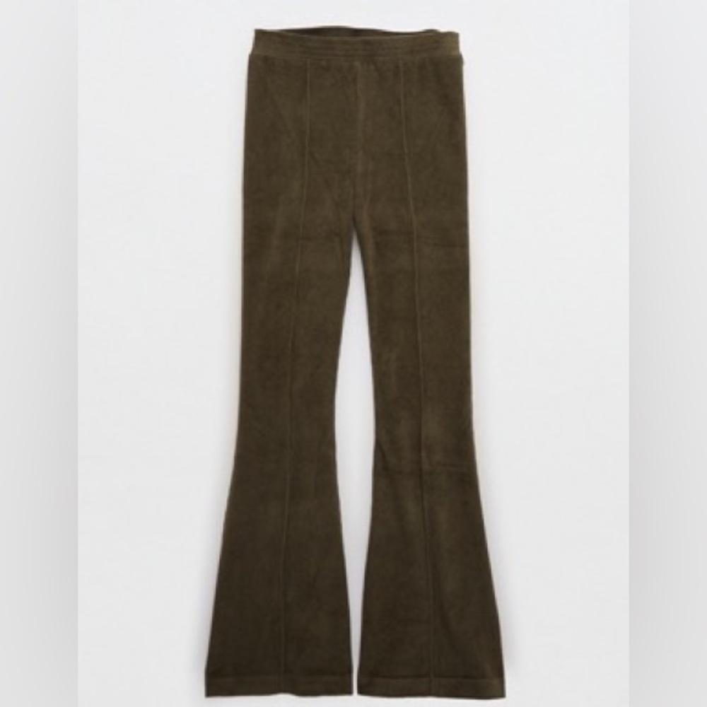 NWT Aerie Groove-On Rib Velour Flare Pant Nomad Olive Size Small